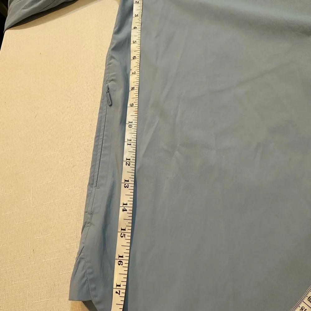Athleta Blue Button Up Shirt Size M Lightweight w/ Zipper Pocket - Picture 7 of 16